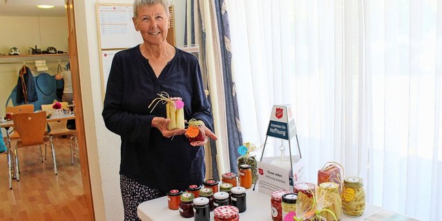 Nichts wird weggeworfen: Was nach der Verteilung der Lebensmittel übrig bleibt, verarbeitet Yvette Kohler zu haltbaren Produkten.