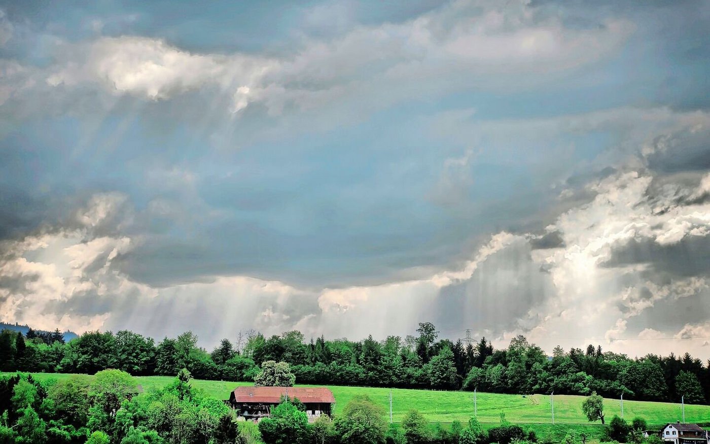 Manchmal scheint die eigene Situation düster bis ausweglos: Wenn eine Bauernfamilie an ihre Grenzen stösst, braucht es schnelle Hilfe. Das Bäuerliche Sorgentelefon ist eine erste mögliche Anlaufstelle.