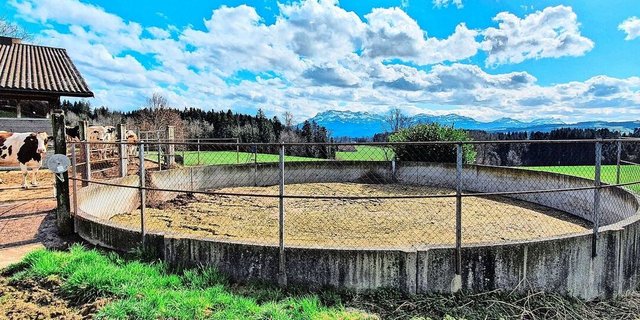 Nicht zuwarten mit der Abdeckung von Güllelagern. Es sei empfehlenswert, im Kanton Luzern rechtzeitig die Gesuche um finanzielle Unterstützung zu stellen.  