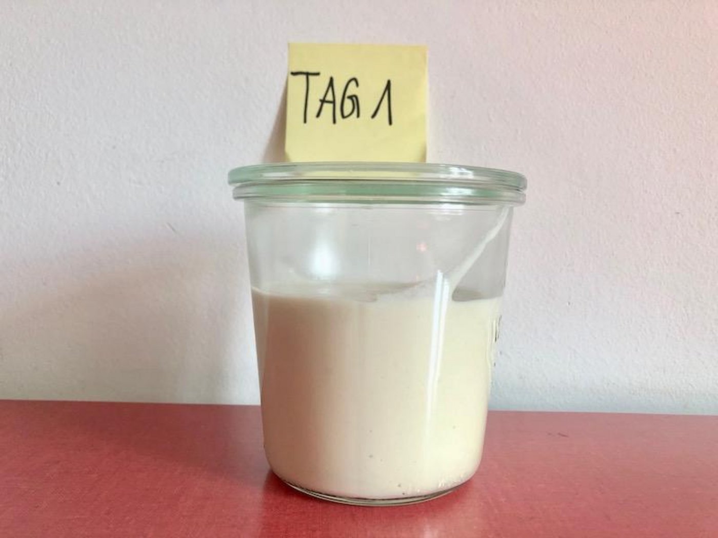 Sauerteig ansetzten bracht Übung und Zeit. (Bilder et)