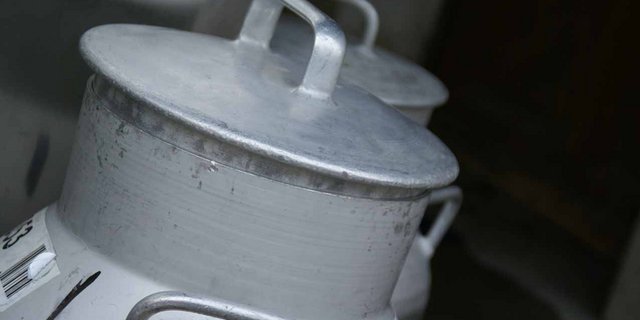 Die Schweizer Milchproduzenten (SMP) wehren sich gegen den Vorschlag des Bundesrats, die Verkäsungszulage zu senken. (Bild lid) 