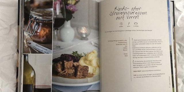 Die BauernZeitung hat bereits vor der Vernissage etwas im Buch geblättert. (Bild et)