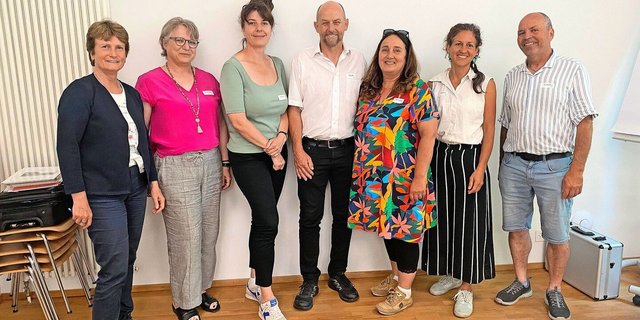 Die an der DV anwesenden Vorstandsmitglieder und die Geschäftsführerin von Green Care Schweiz (v.l.): Andrea Brody, Simone Hunziker, Priska Fleischlin, André Stalder, Barbara Keiser, Petra Köchli und Jean-Marc Bovay.