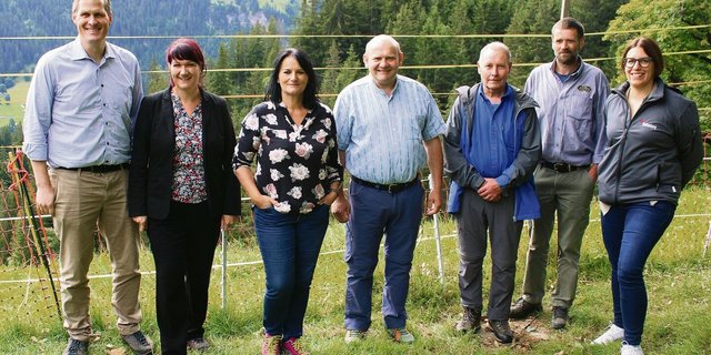 Andreas Wyss, Christine Badertscher, Christine Häsler, Ernst Wandfluh, Alexander Michel, Hans Kohler und Irene Thali (v. l.n.r.).