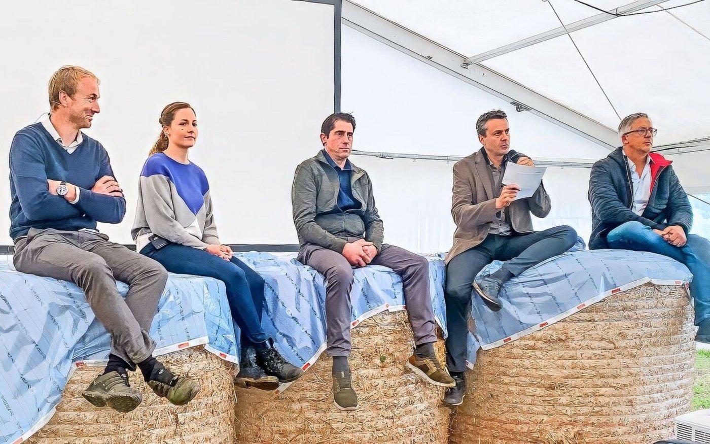 Michael Suter, Beatrice Rufer, Hansueli Jungen, Boris Beuret (SMP) und Christophe Eggenschwiler (IP-Suisse) (v. l.). 