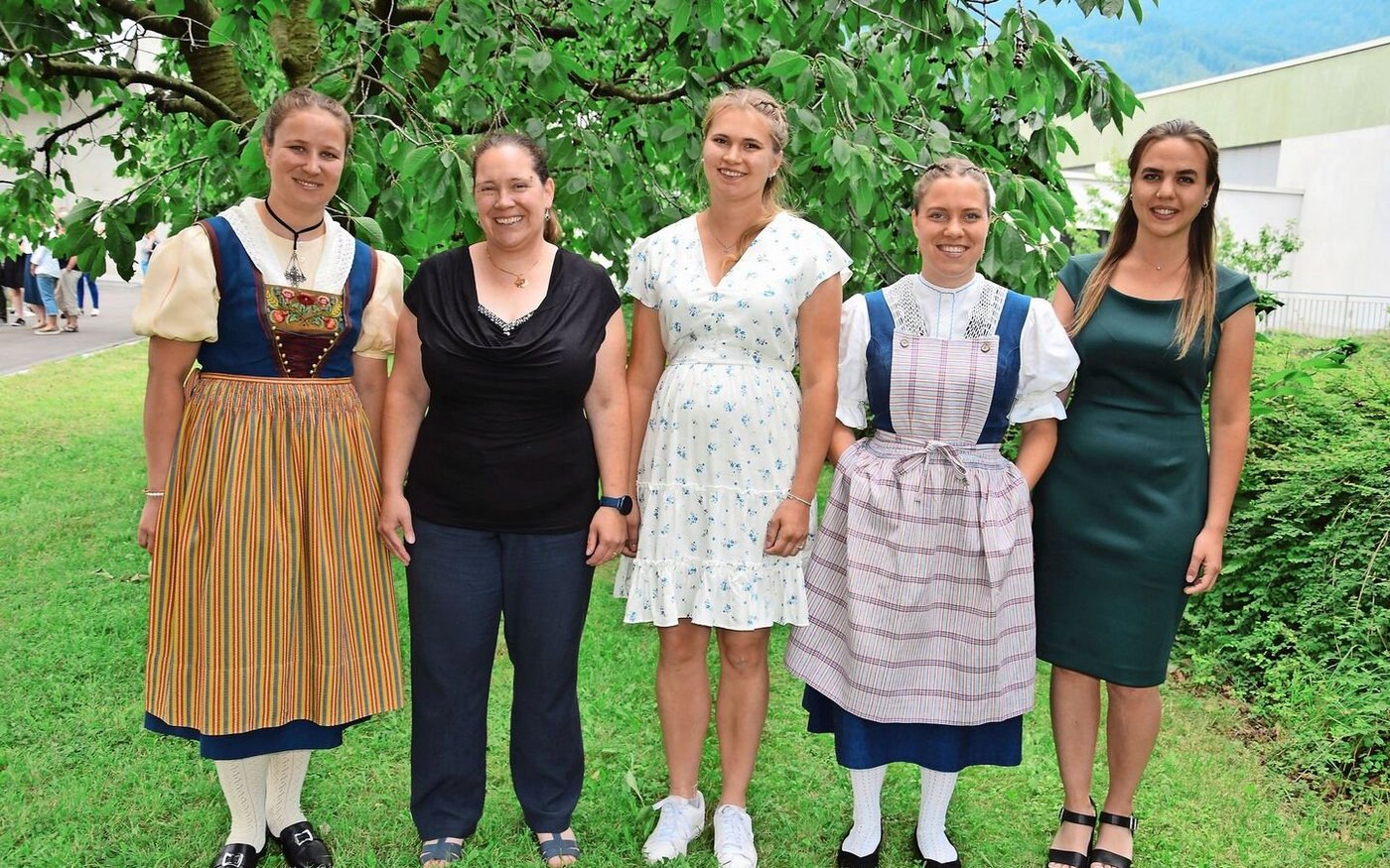Die frischgebackenen Zuger Bäuerinnen FA.