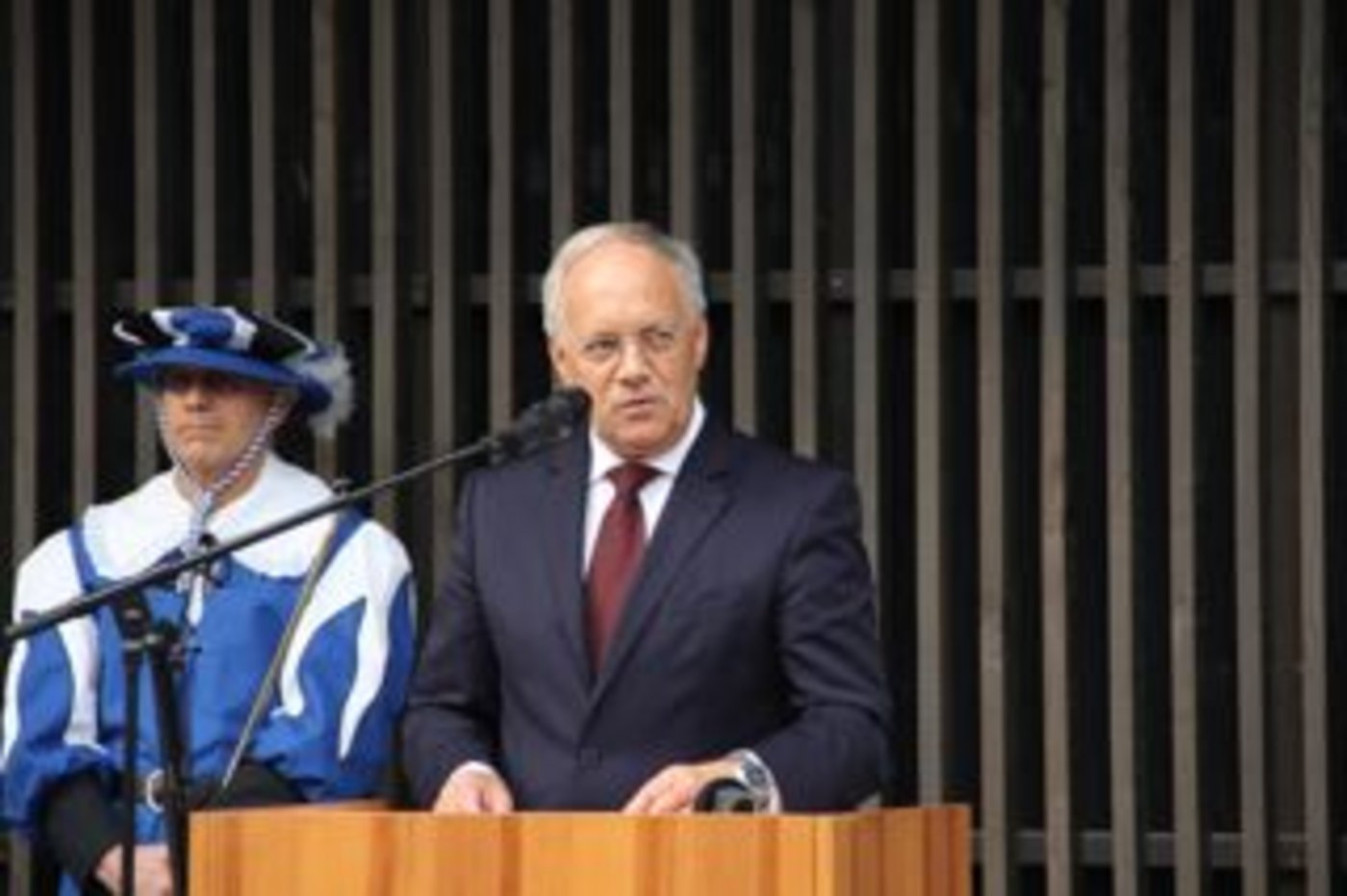 Bundesrat Johann Schneider-Amman bei der Eröffnung des Pflanzenschutzlabor. (Bild: chw)