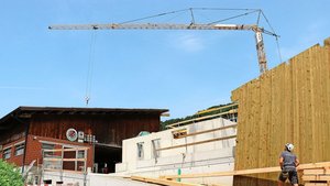 Die Raumplanungsänderung wird Auswirkungen auf die Bautätigkeit der Landwirtschaft haben. Die gesetzlichen Rahmenbedingungen sind ausgearbeitet. Nun ist es an den Kantonen, die Umsetzung zu planen.  