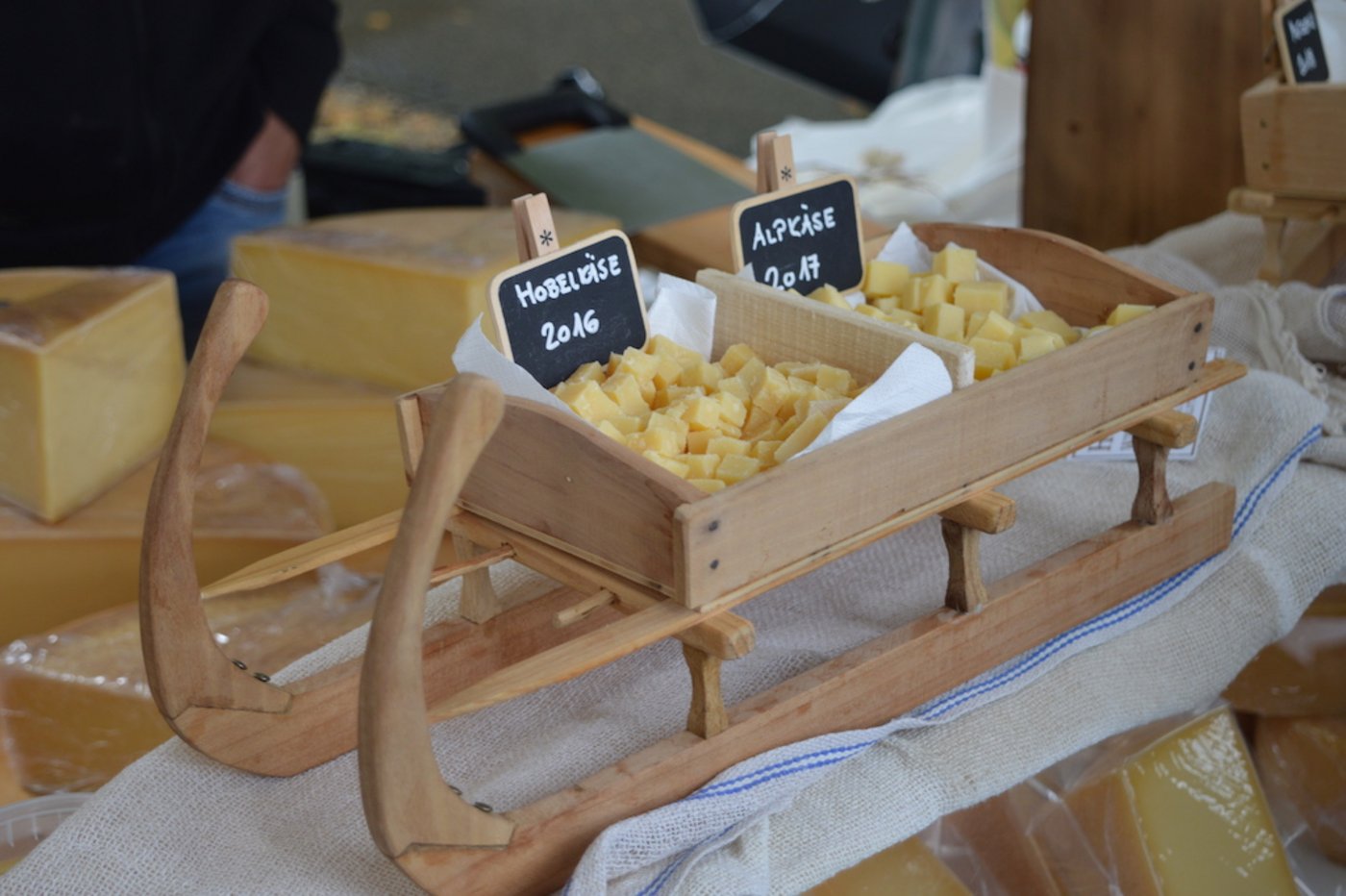 Regionale Käsespezialitäten wird es geben, auch wenn wegen der Corona-Pandemie die Planung des Chäs-Tags angepasst werden musste. (Bild zVg)