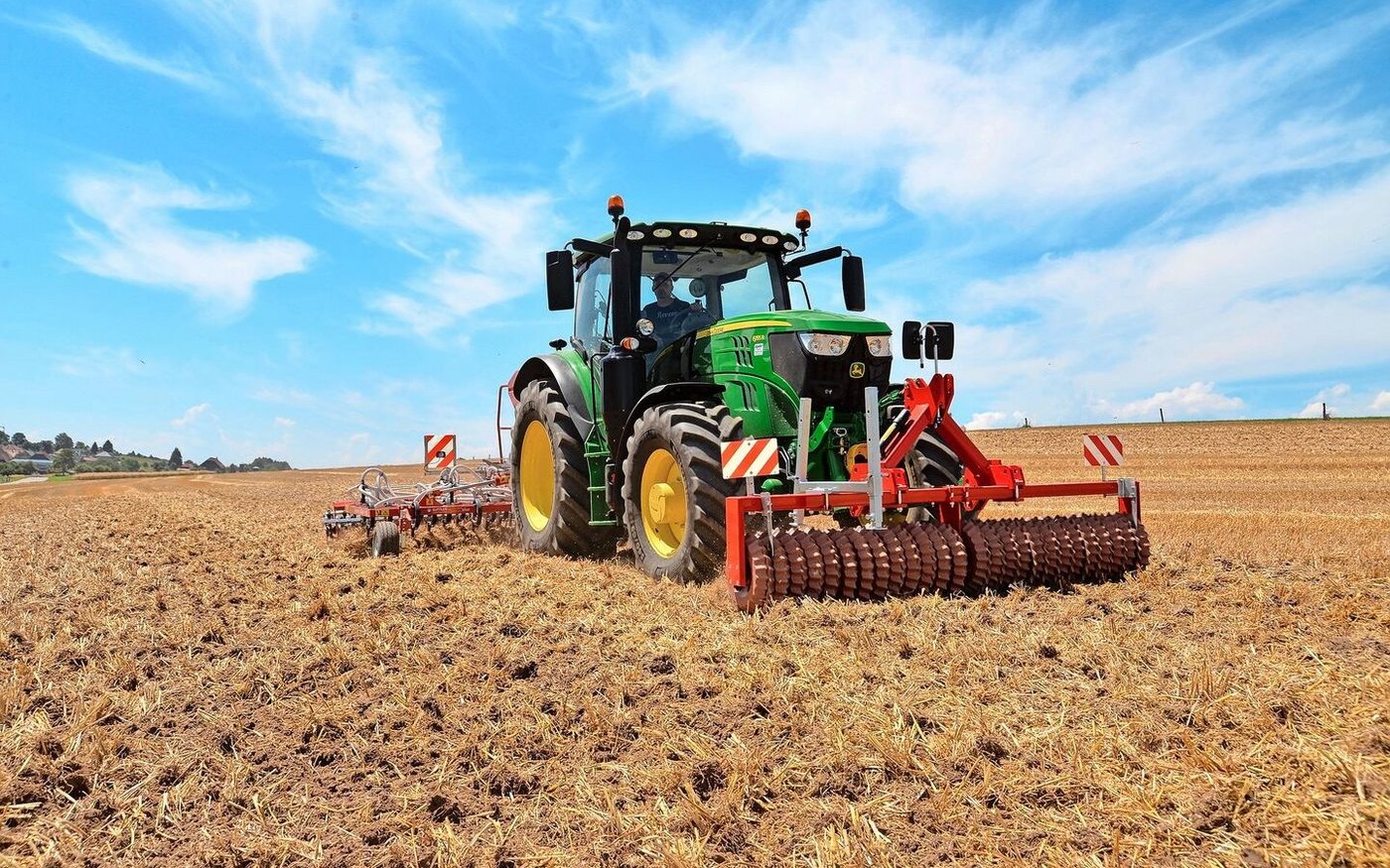 Viele Felder wurden in den letzten Tagen abgeräumt. Wie geht es dem Boden darunter und was braucht er jetzt?
