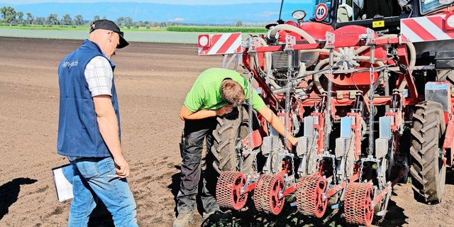 Die Anforderungen an Lernende aus dem Berufsfeld Landwirtschaft steigen mit der zunehmenden Spezialisierung der Betriebe.