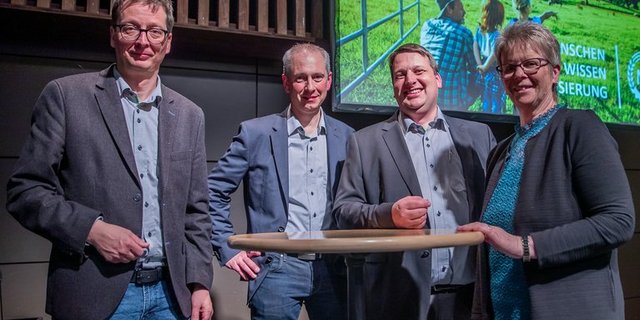 Thomas Cadenau (Leiter Einkauf), Christian Wolf (Verwaltungsratspräsident), Fabian Brühwiler (Geschäftsführer) und Christina Blatter (Leiterin Finanzen). (Bild Maschinenring Ostschweiz)