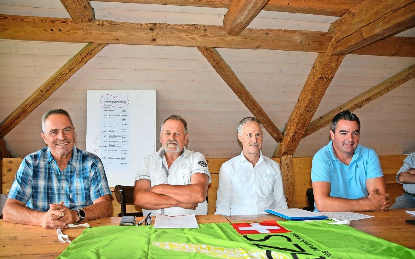 Martin Schlup, Hans-Rudolf Andres, Heinz Siegenthaler und Thomas Knutti (v. l. n. r.) sagen Nein zur Initiative.
