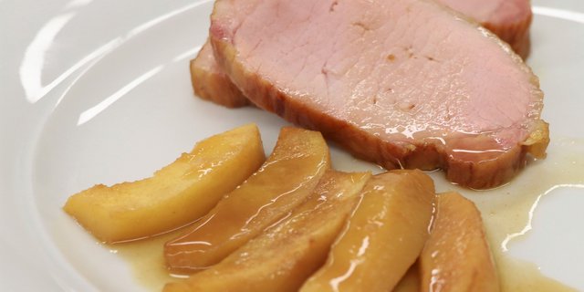 Die Quitten sind eine wunderbare, saisonale Beilage zu Rippli. (Bild Ruth Aerni)