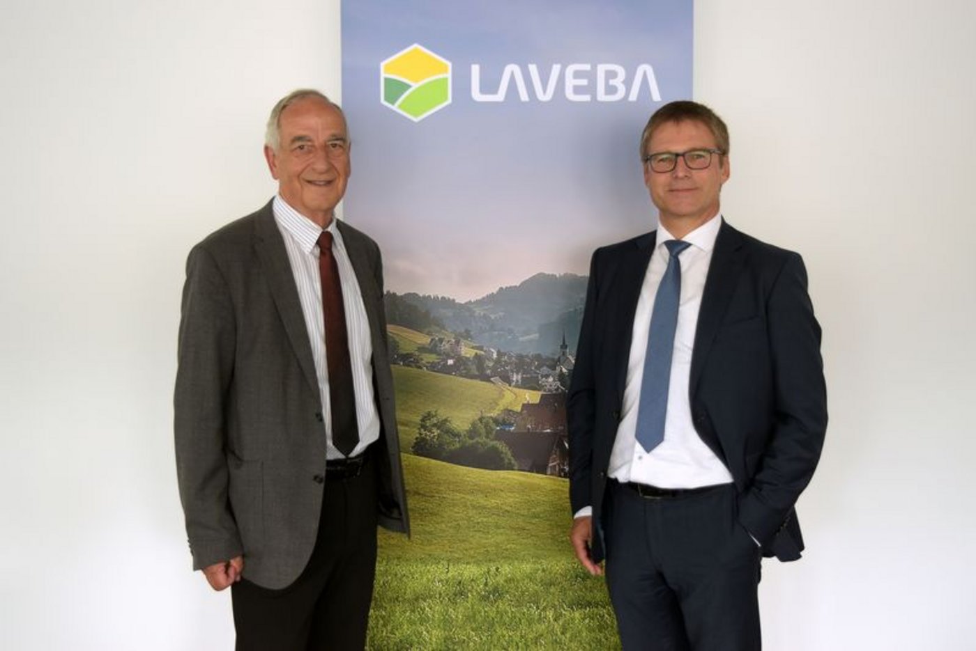 Für den zurücktretenden Verwaltungsratspräsidenten Paul Egger wählten die Delegierten (schriftlich) Josef Schmid einstimmig. (Bild Laveba)