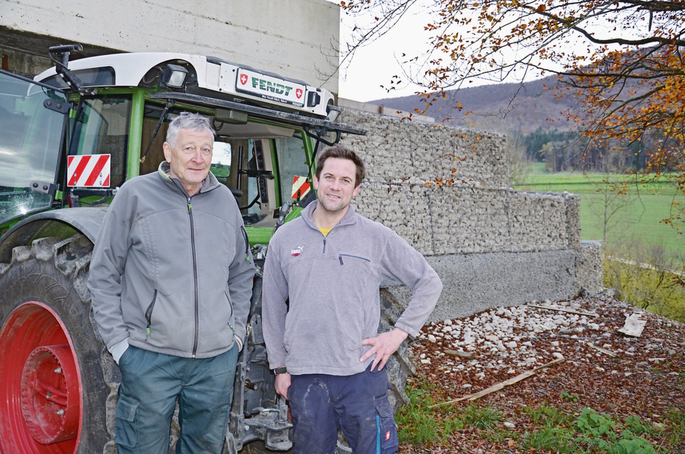 Hansruedi Stamm (links), der Nachbar von Benjamin Gasser, ist ein enger Freund und Berater der Familie. 