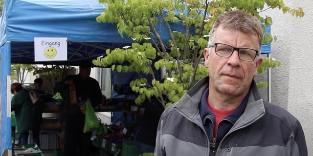 Dass ihn die Kunden in der Corona-Krise nicht im Stich liessen, ist nach Meinung von Thomas Schwarz ein Zeichen dafür, dass man vor der Krise nicht alles falsch gemacht habe. (Bild Screenshot Video)