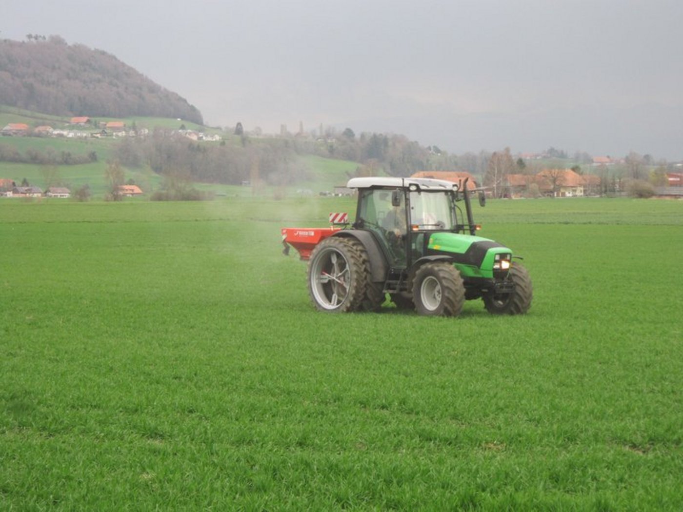 Will ein Land dem theoretisch möglichen Ertrag um ein Prozent näher kommen, steigt die globale Stickstoffbelastung um 35 Prozent, haben die Forscher berechnet. (Symbolbild BauZ)