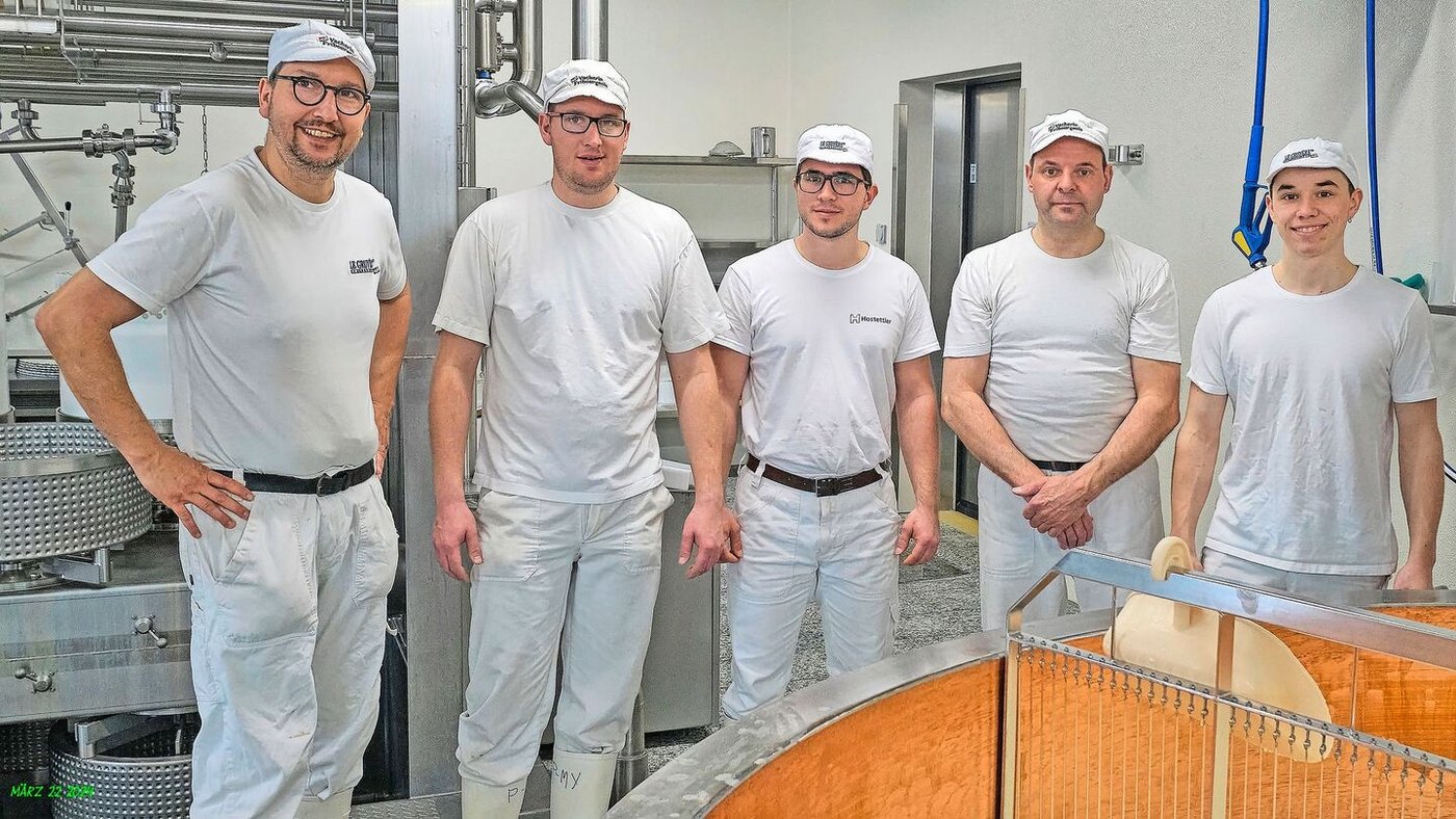 Der Käsermeister Louis-Alexandre Yerly (l.) und sein Team.