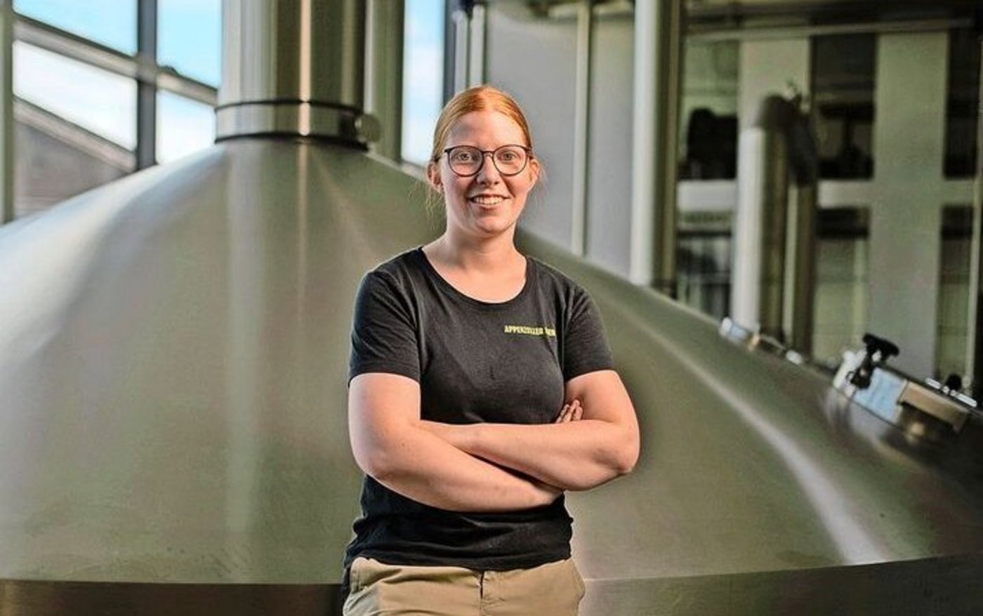 Jasmin Christen kennt den Brauprozess von der Maische bis zur Abfüllung. Ihr Ziel: eines Tages Braumeisterin zu werden.