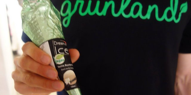 Bei «Grünland» gibts beispielsweise veganes Glace zu kaufen. (Bild Grünland Bio-Laden/Facebook)