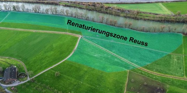 Einige Landbesitzer in Root, Gisikon und Honau haben die Flächen abgesteckt, welche das Ausmass des Projekts sichtbar machen.